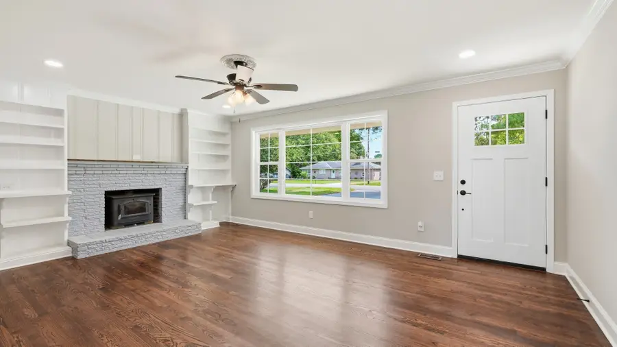 512 Johnson St, Manchester, TN 37355 - #3