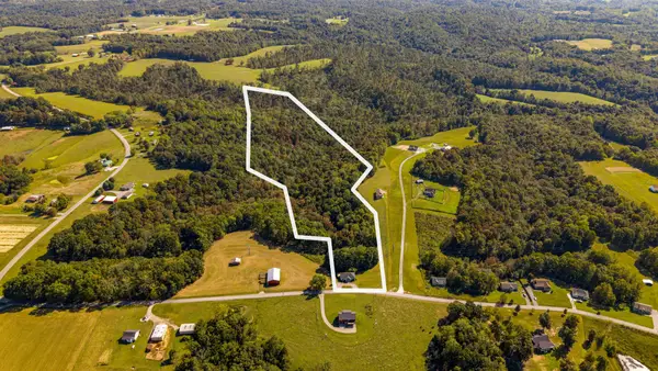 1810 Holland Rd, Lafayette, TN 37083