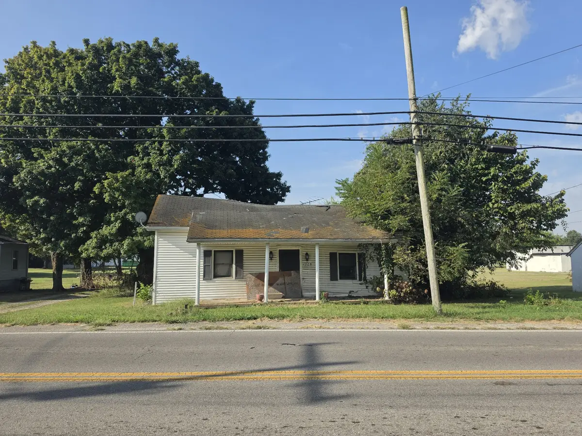 1205 E Church St, Orlinda, TN 37141 - #1