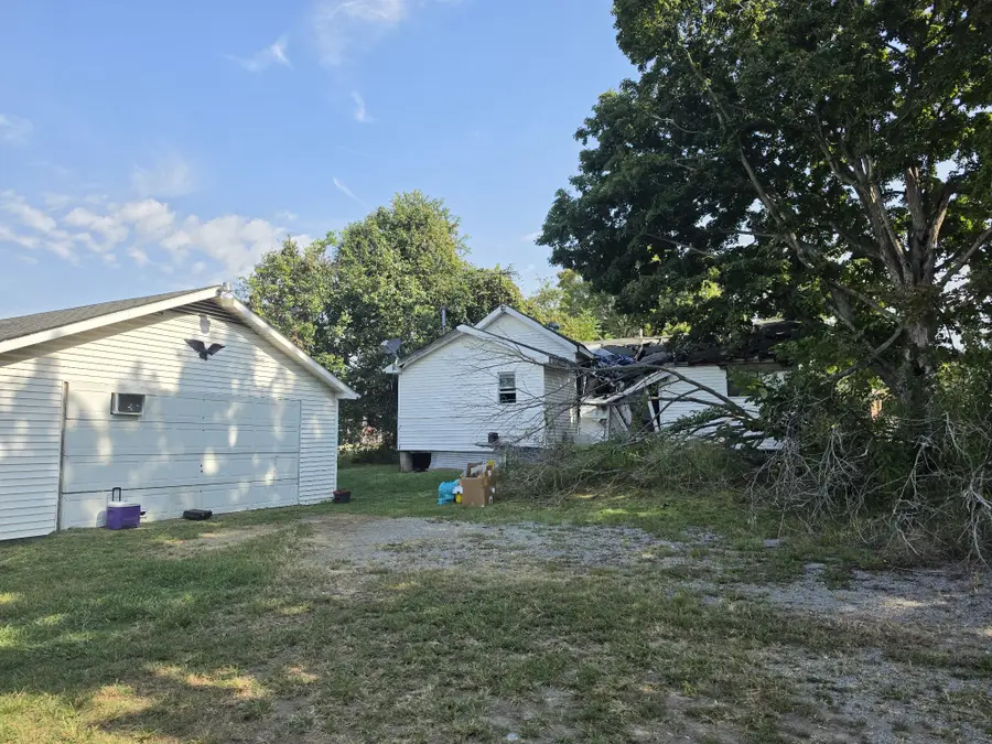 1205 E Church St, Orlinda, TN 37141 - #3