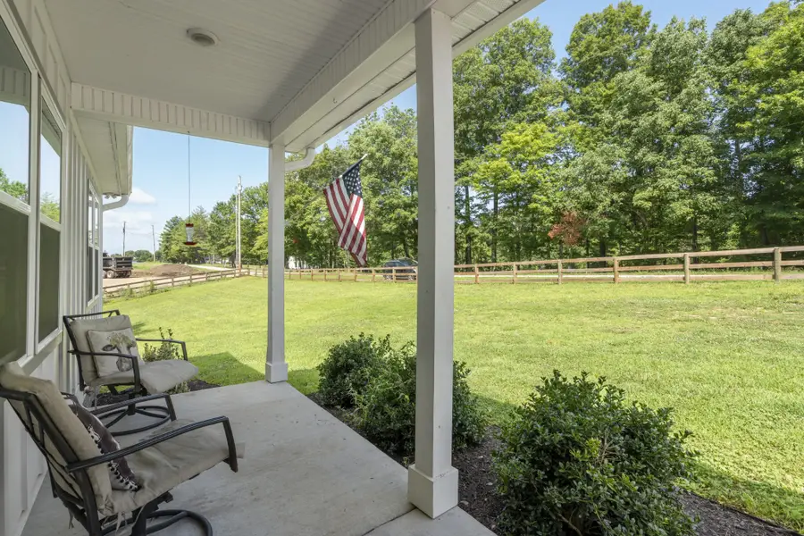 1505 E Piney Rd, Dickson, TN 37055 - #2
