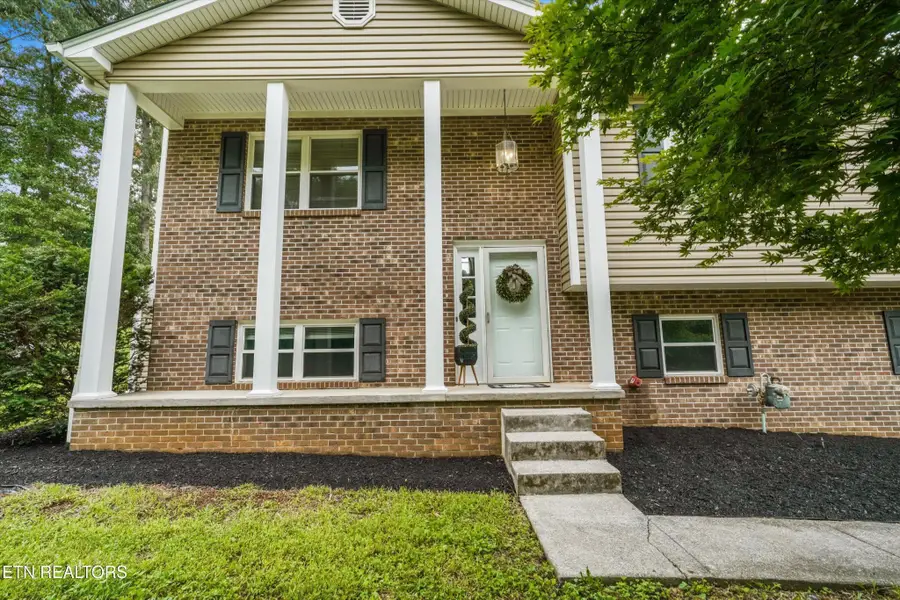 9315 Barrington Blvd, Knoxville, TN 37922 - #2