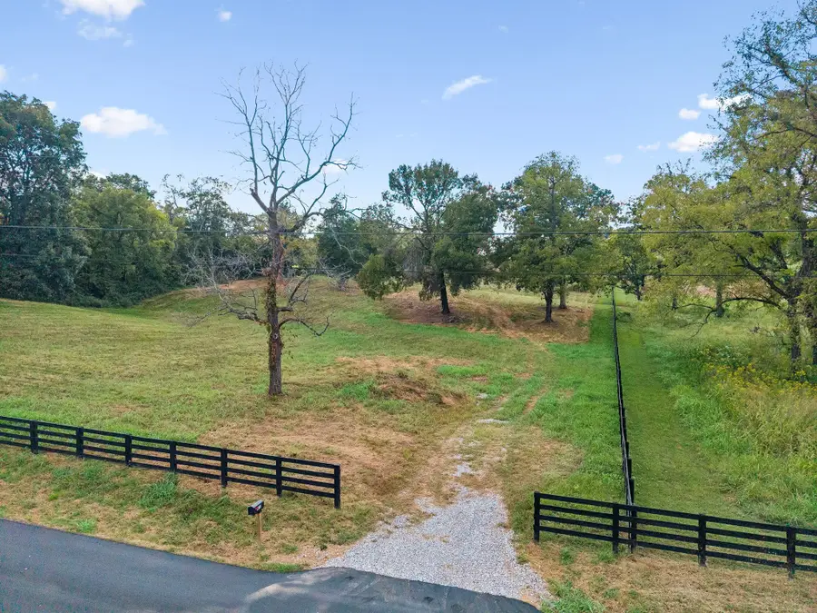 1025 Tulloss Rd, Franklin, TN 37067 - #3