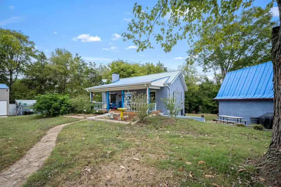 404 Old Nashville Dirt Rd, Shelbyville, TN 37160 - #3