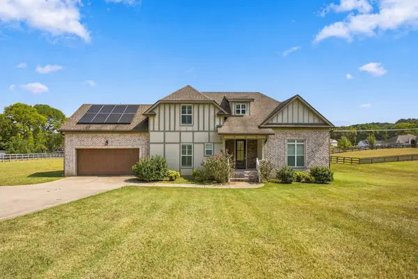 1208 Wiltshire Ct, Columbia, TN 38401