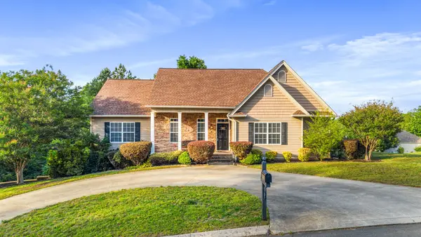 100 Brook Hollow Dr Se, Cleveland, TN 37323