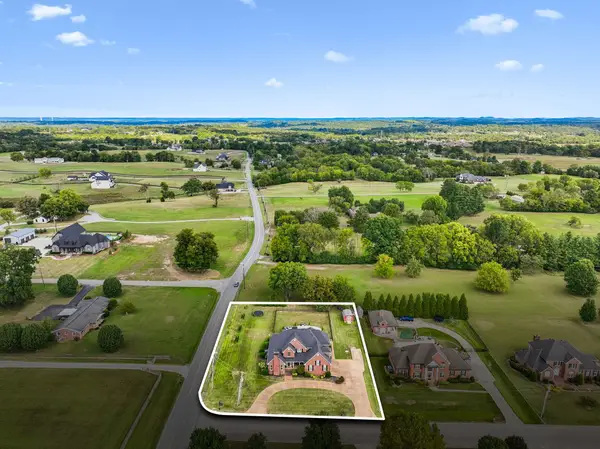 2401 W Clay Dr, Lebanon, TN 37087