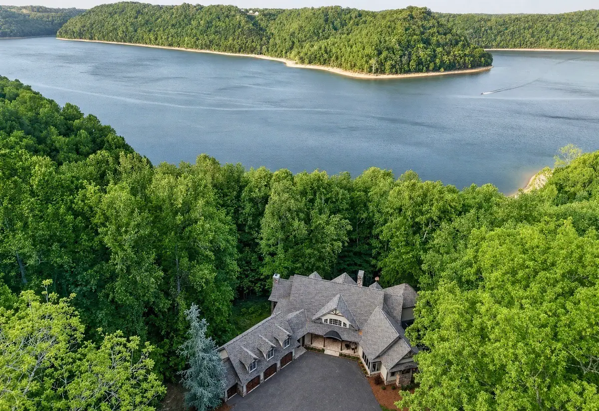 2304 Backbone Rd, Sparta, TN 38583 - #1
