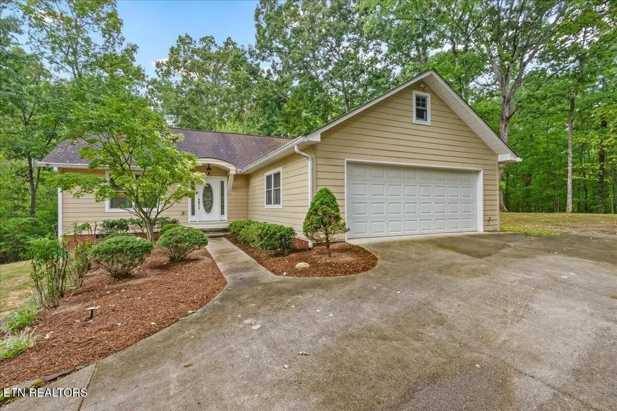 272 Woodhaven Drive, Vonore, TN 37885 - #1