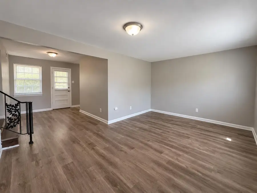 4887 Peace St, Memphis, TN 38109 - #2