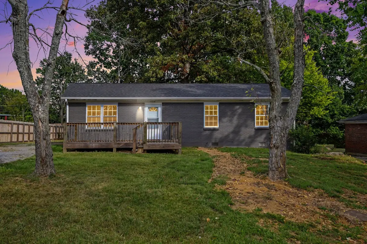 1706 Woodside Dr, Springfield, TN 37172 - #1