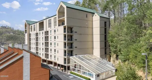 413 Baskins Creek Road #501, Gatlinburg, TN 37738