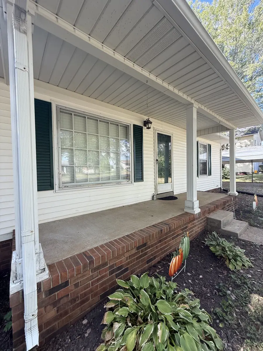 601 Herb Dr, Lawrenceburg, TN 38464 - #3