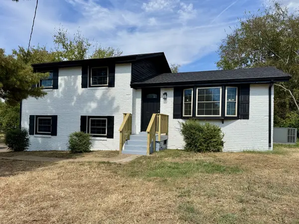 3074 Richmond Hill Dr, Nashville, TN 37207