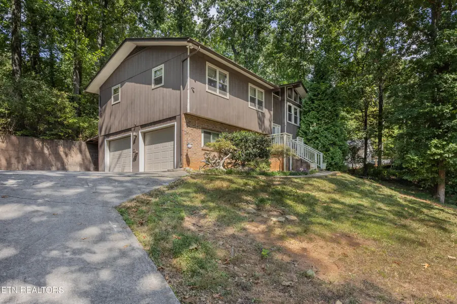 5029 Ridgemont Drive, Knoxville, TN 37918 - #3