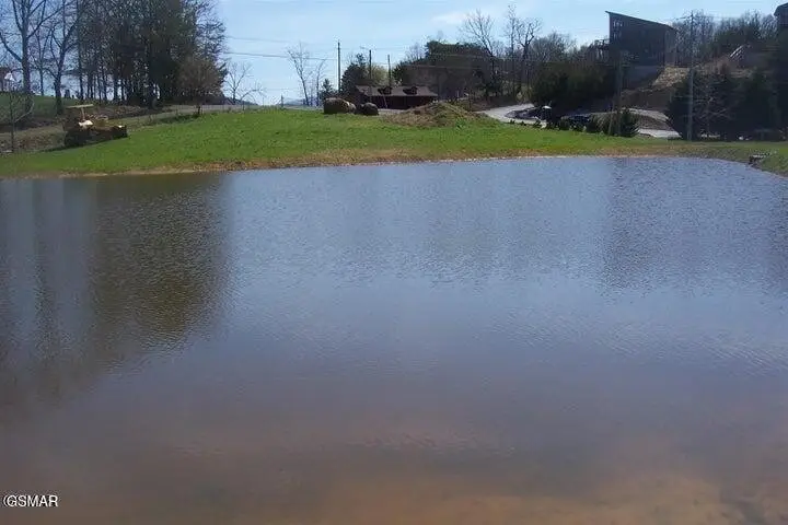 2 Flat Creek Rd, Sevierville, TN 37876 - #3