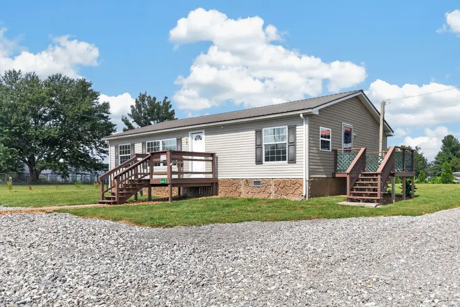 6998 Plateau Rd, Crossville, TN 38571 - #2