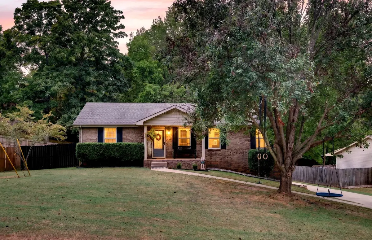 1252 Cottonwood Dr, Clarksville, TN 37040 - #1