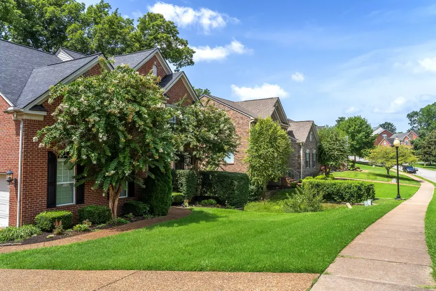 109 Windham Dr, Hendersonville, TN 37075 - #2