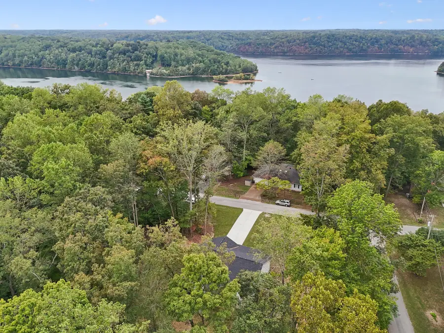 17 Fire Lake Dr, Manchester, TN 37355 - #2
