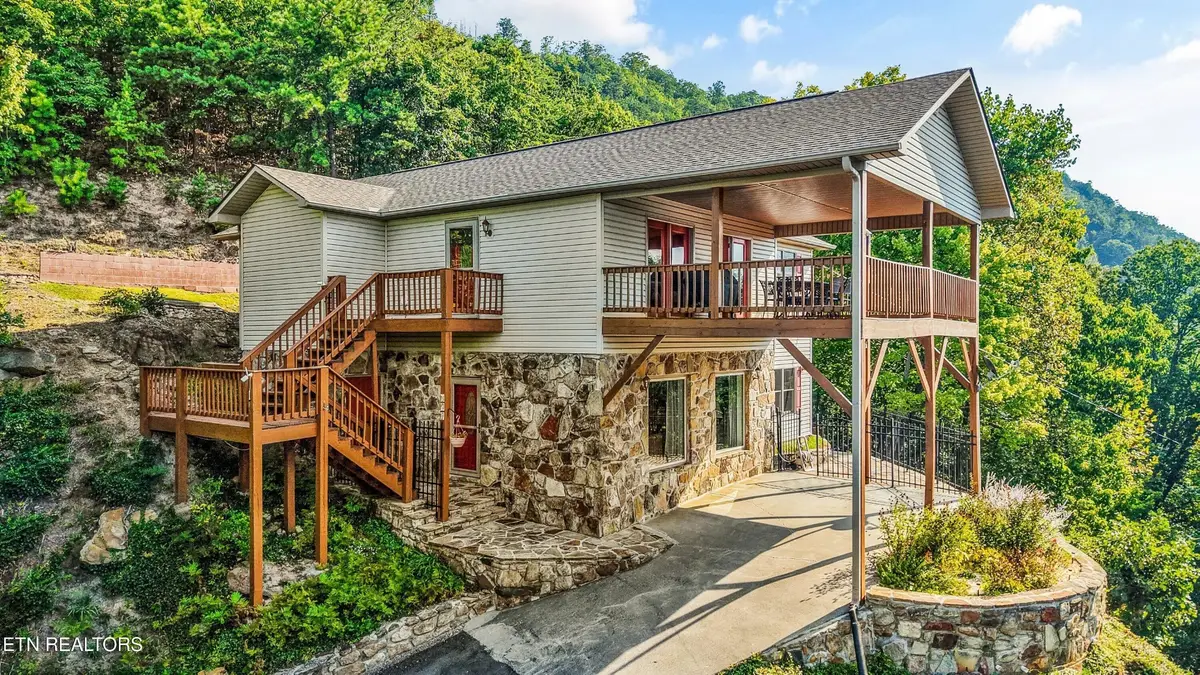 954 Pawnee Court, Sevierville, TN 37876 - #1