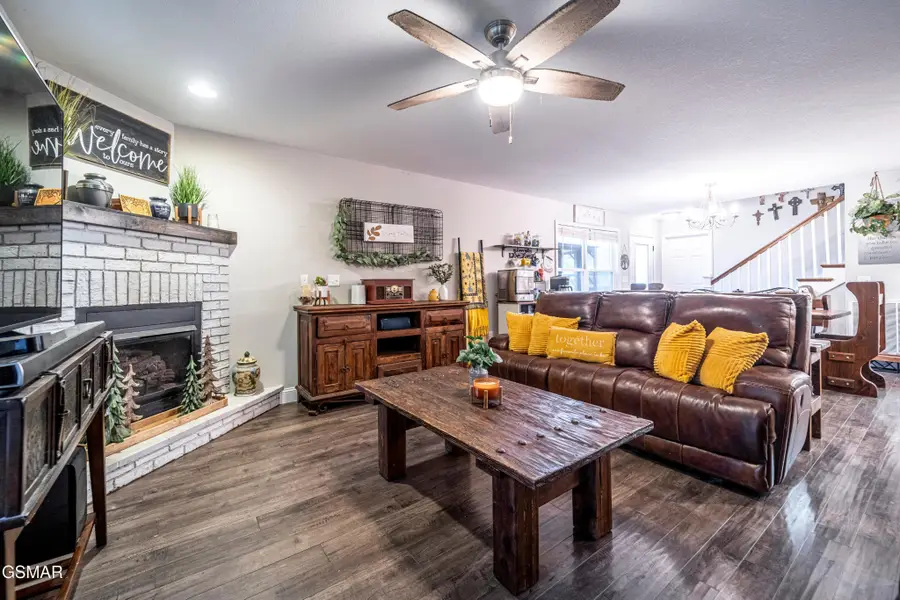 832 Catherine Crisp Drive, Kodak, TN 37764 - #2