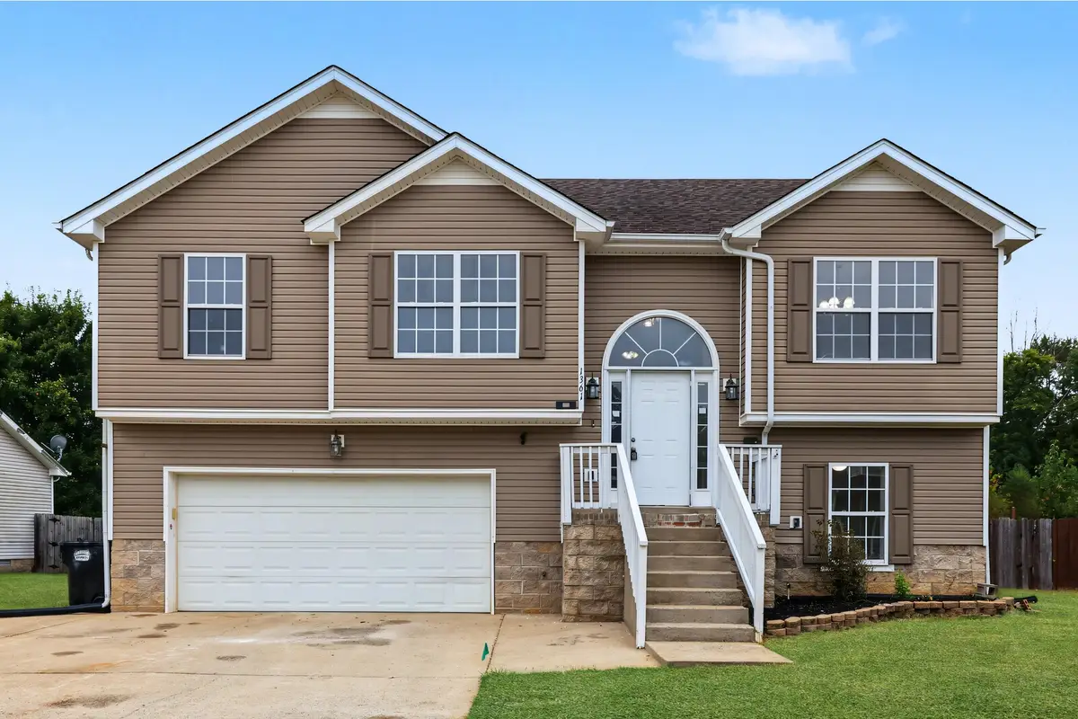 1361 Mutual Dr, Clarksville, TN 37042 - #1