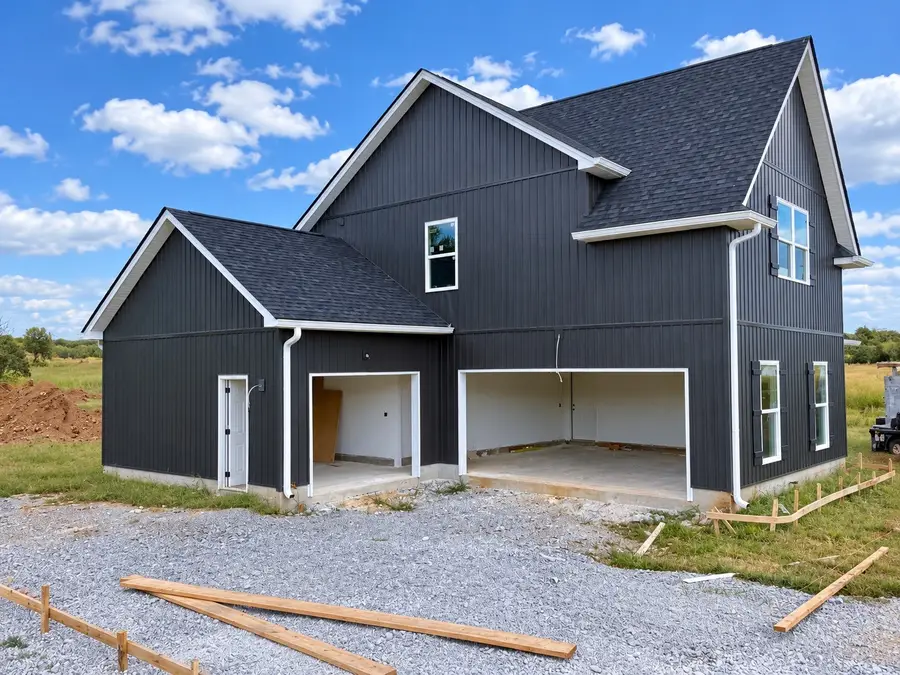 2142 Powell Ln, Lewisburg, TN 37091 - #2