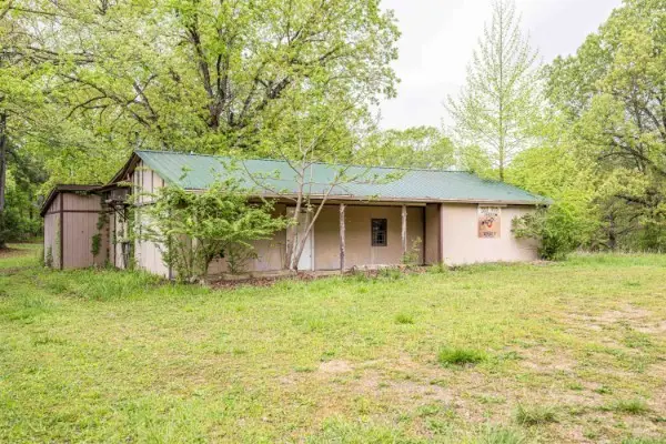 752 Bobs Landing Rd, Bath Springs, TN 38311 - #2