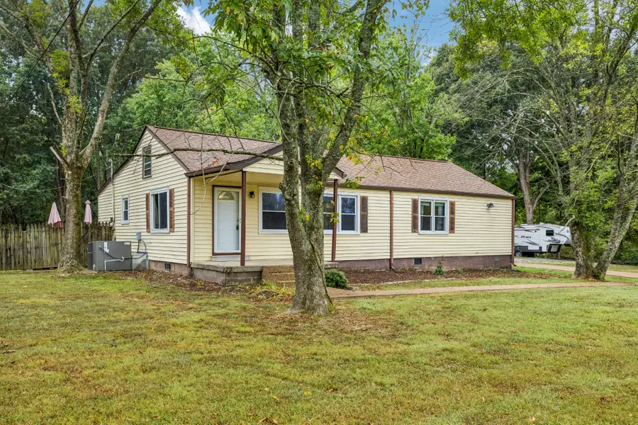 7525 S Swift Rd, Goodlettsville, TN 37072 - #3