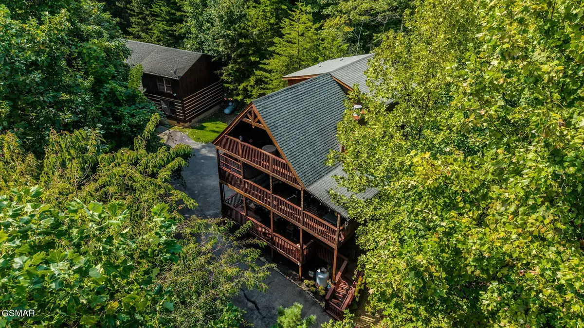 1124 Twin Oaks Road, Gatlinburg, TN 37738 - #1