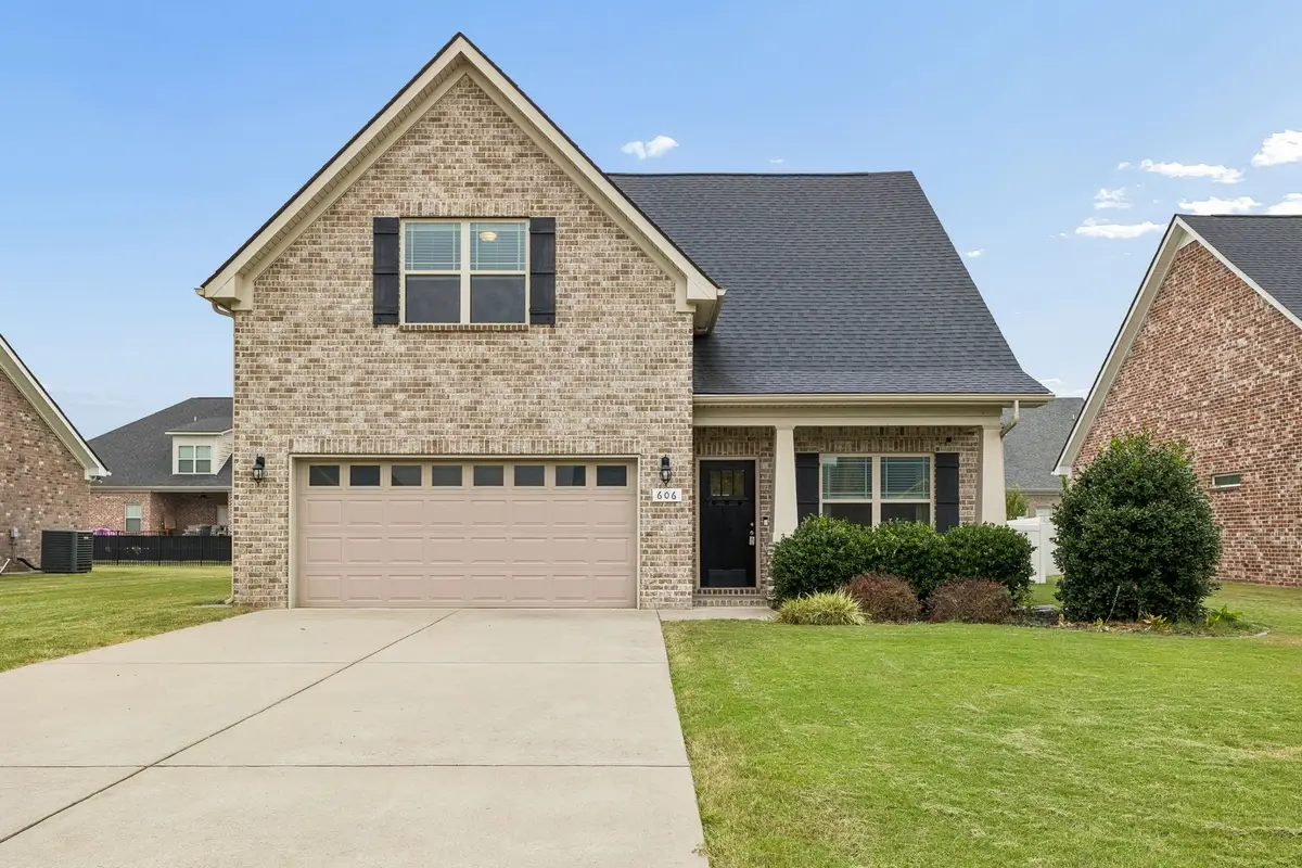 606 Golden Eagle Ct, Eagleville, TN 37060 - #1