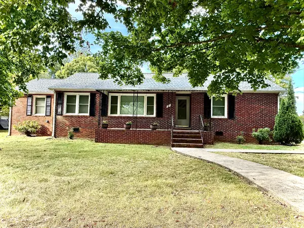 114 Hillcrest Dr, Winchester, TN 37398