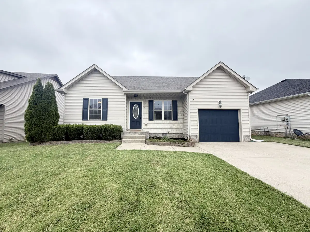 671 Fox Trail Ct, Clarksville, TN 37040 - #1