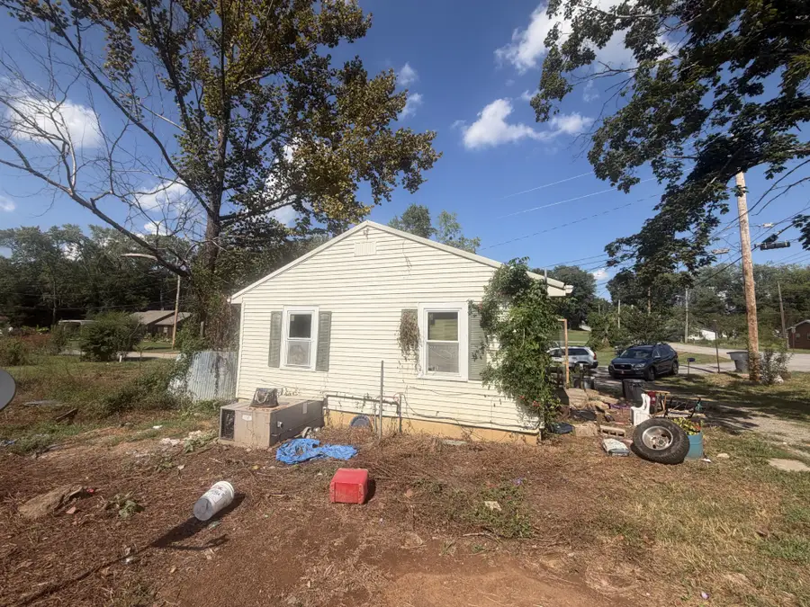 216 Old Morrison Rd, McMinnville, TN 37110 - #2