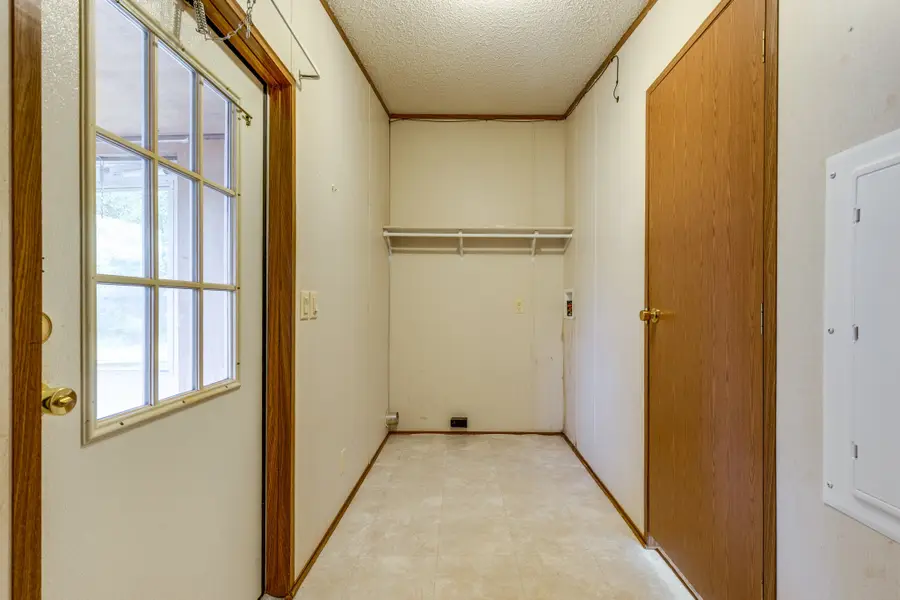 5898 Highway 100 W, Pleasantville, TN 37033 - #3