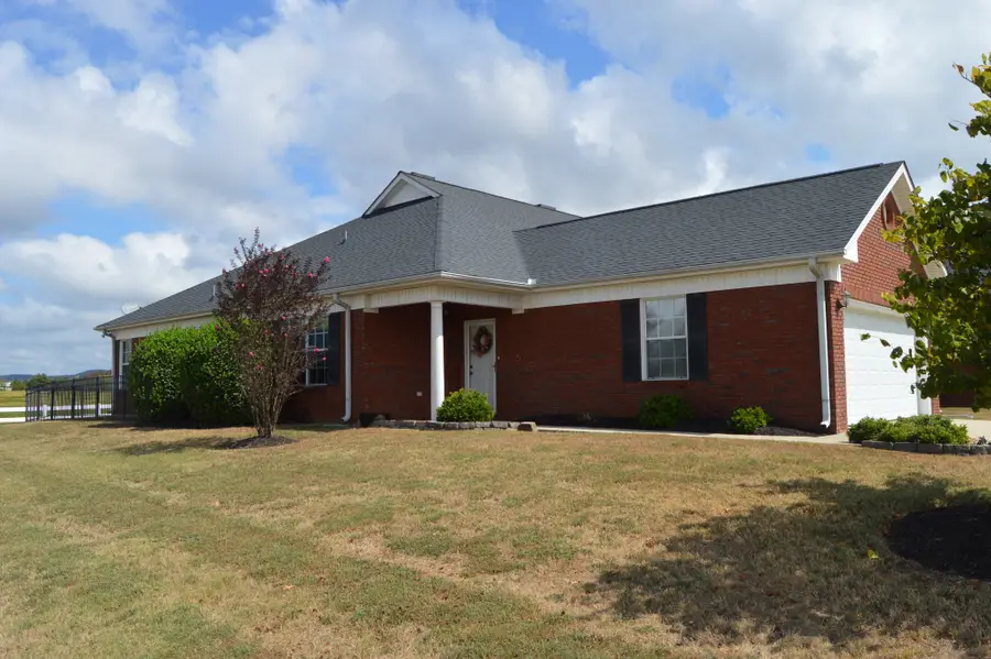 156 Horseshoe Ct, Shelbyville, TN 37160 - #2