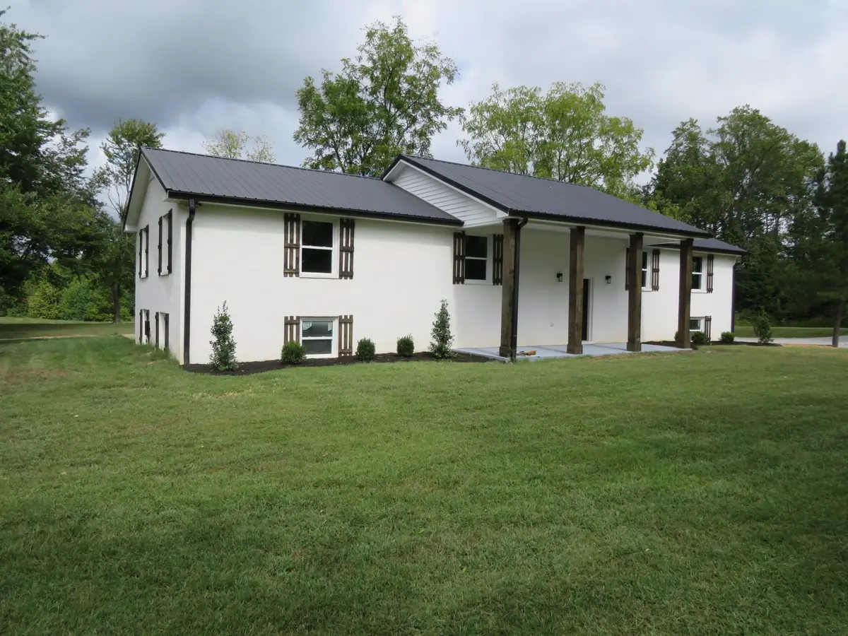 315 Bob Perry Rd, Bethpage, TN 37022 - #1