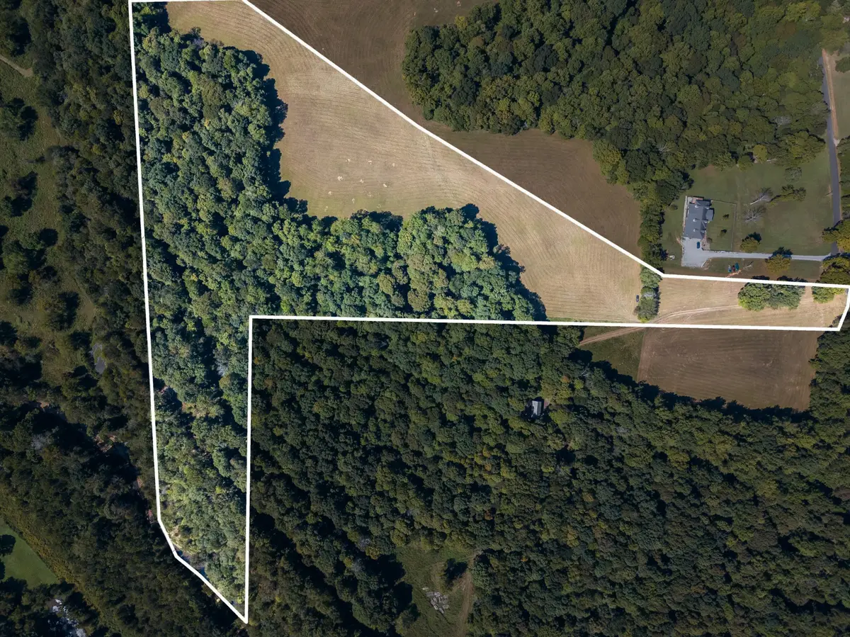 4 Albert Fentress Rd, Greenbrier, TN 37073 - #1