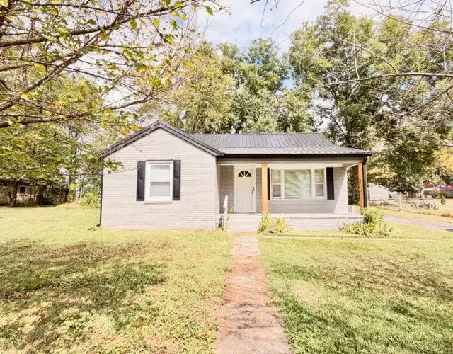 205 Alabama St, Huntland, TN 37345 - #1
