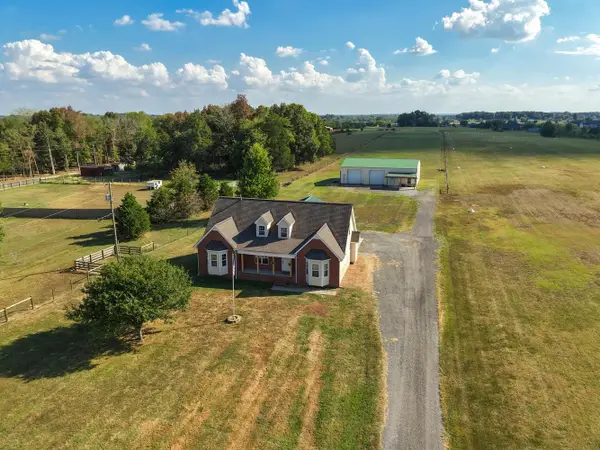 1985 Egypt Rd, Chapel Hill, TN 37034
