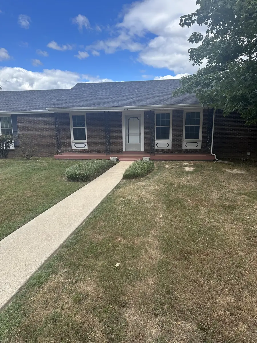 425 Sherwood Dr, Tullahoma, TN 37388 - #2