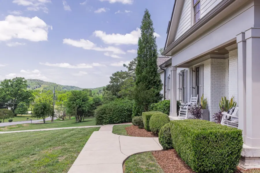 8108 Vaden Dr, Brentwood, TN 37027 - #3