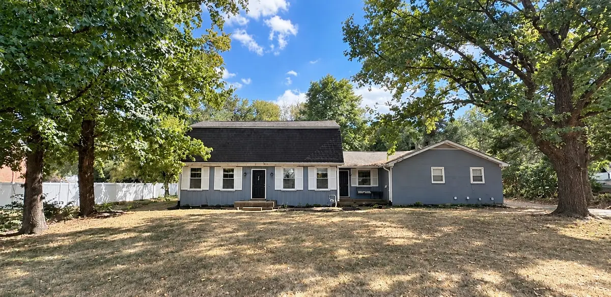 4059 Lake Pkwy, Hermitage, TN 37076 - #1