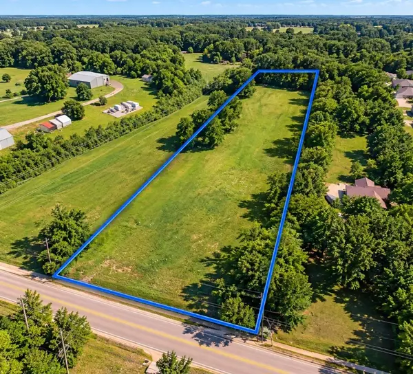 1103 Queener Rd, Loudon, TN 37774