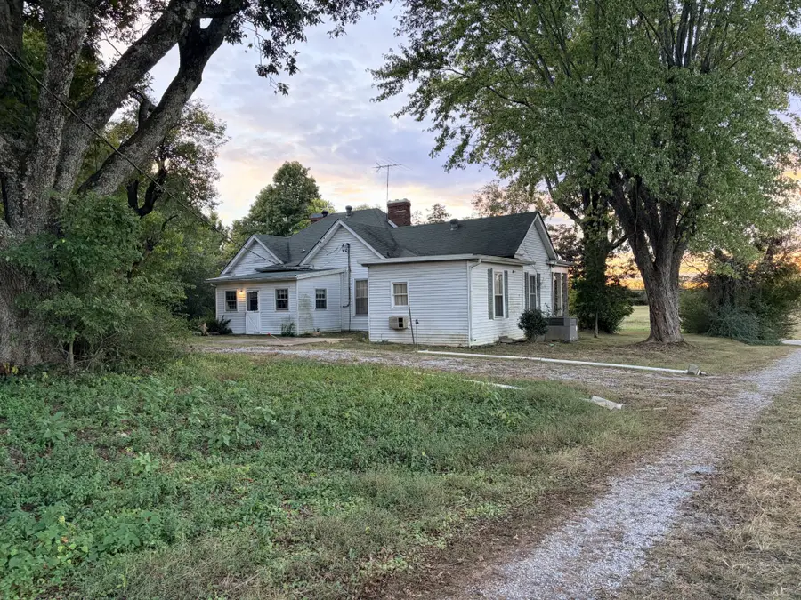 5303 Old Highway 431, Greenbrier, TN 37073 - #2