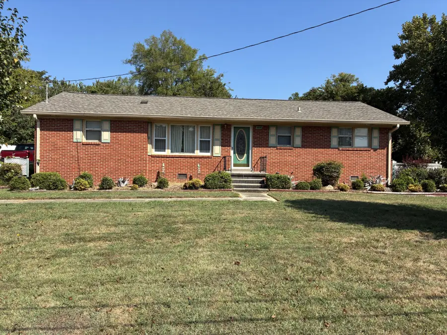 315 Chestnut Drive, Shelbyville, TN 37160 - #2