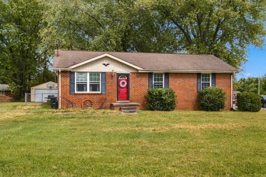 1494 Ridgewood Ct W, Gallatin, TN 37066 - #2