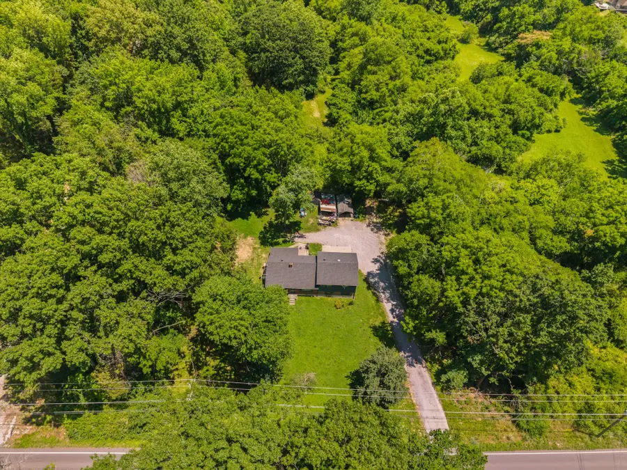 1083 Tulip Grove Rd, Hermitage, TN 37076 - #2
