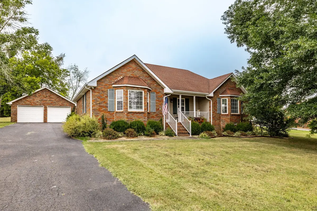 294 Brattontown Cir, Lafayette, TN 37083 - #1